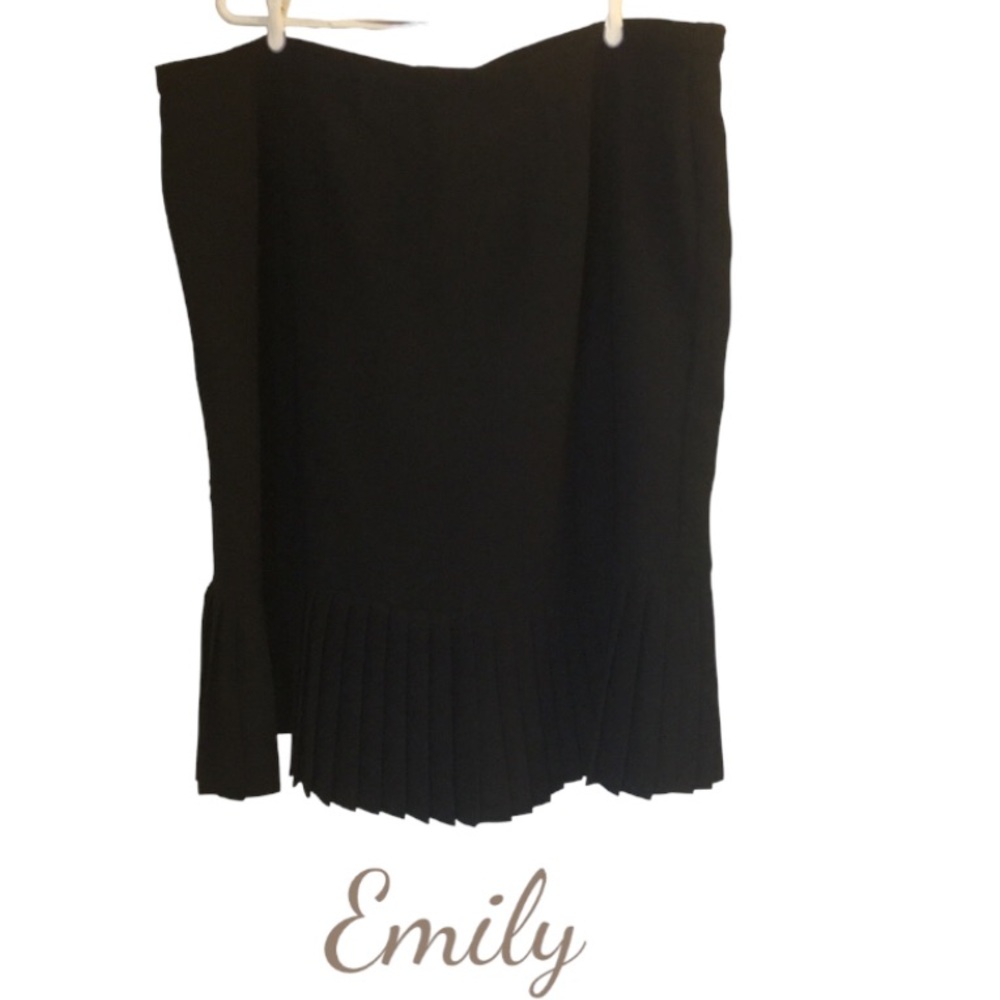 32W Pleated Hem Black Midi Skirt, Emily Brand